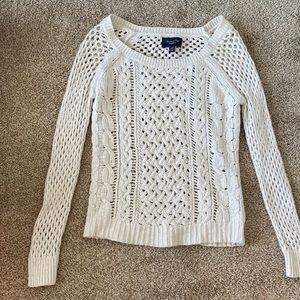 White American Eagle sweater